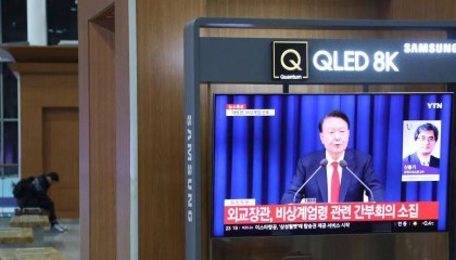 尹锡悦会被迫下台吗？专家：引起国民普遍愤怒，可能性不低