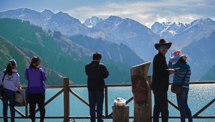 报团去乌鲁木齐九日游多少钱人民币？省心！去新疆五千够吗？