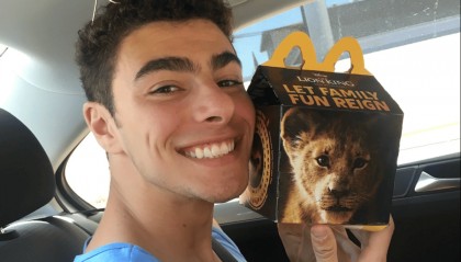 枪杀美国保险巨头公司CEO的嫌疑人落网,家境好,毕业于宾大