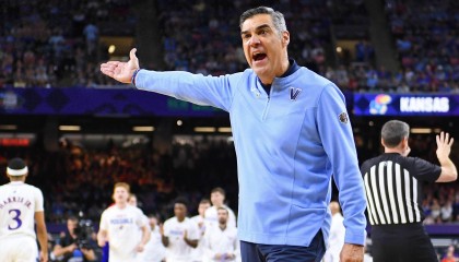 波波助教amp;退休NCAA冠军教头有望出山？杰伊-莱特是湖人主帅备选