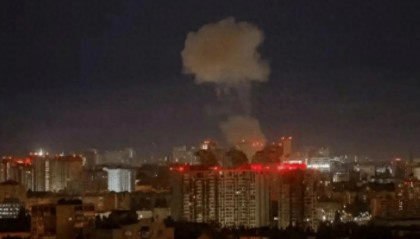 波兰万万没想到,俄罗斯先下手为强,深夜不宣而战,炮弹直接砸进波兰大使馆!
