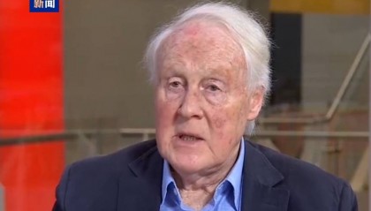 英国专家：机场跑道尽头的混凝土设施才是韩客机失事“真凶”