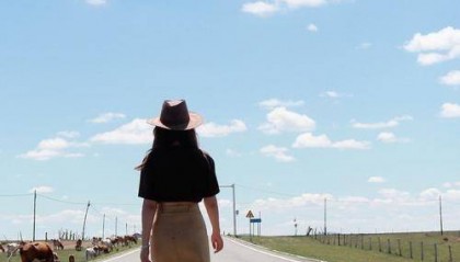 内蒙5日游多少钱人民币？这篇就够了！内蒙旅游吃住行一站式全包需要多少钱