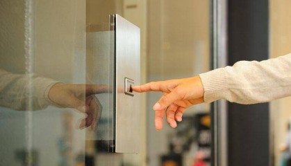 内蒙古一地产公司涉嫌在某楼使用未经检验的电梯,市监局:罚款3万元