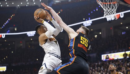 NBA季后赛收视率炸裂！12%增长背后：掘金雷霆抢七封神，未来篮球有戏！