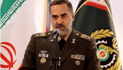 伊朗强硬派上台第3天，穿军装会见中国大使，希望得到一些帮助？