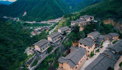 李连杰健康巨变真相大揭秘：从病魔缠身到神采奕奕，背后的秘密原来是……