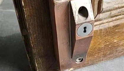 山西大同一街道强行撬锁进店开灯亮化街区 城市形象岂能如此野蛮“提升”|有一说一