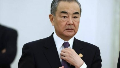 王毅还没到,自身难保的石破茂开始收买中国人,拿台湾问题刷好感