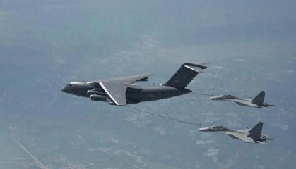 外媒：中国歼-16胆子大，“阵风”自带后门，对抗不怕泄露机密？