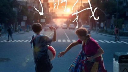 五天破3亿,易烊千玺演技封神!文艺片《小小的我》成票房爆款,做对了什么?