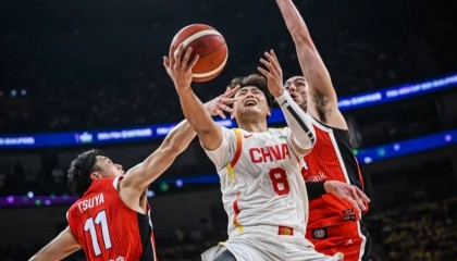 42分大胜!亚预赛中国男篮复仇日本 赵睿16+8+5