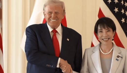 高市早苗还没登上访美飞机，美日突然联手派兵，中俄已做好最坏准备！