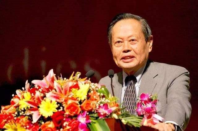 欧洲砸2000亿人民币，研发超级对撞机，杨振宁曾极力反对