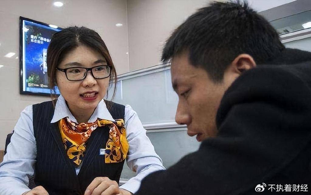 彩票中了500万，是选择现金支票支付，还是转账支票支付？