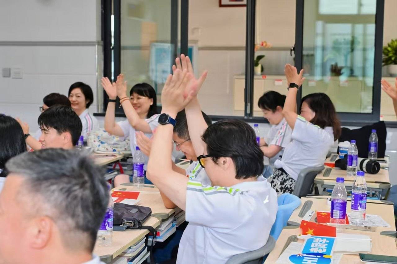 那个让老师骄傲的“调皮”班级！30年同学聚会，还伴有一封来自贵州的感谢信