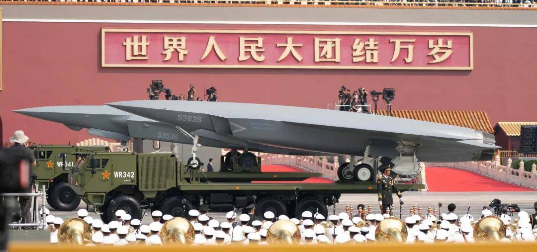 一年服役三艘?076“四川”舰开始试航,是“福建”舰的搭子吗?