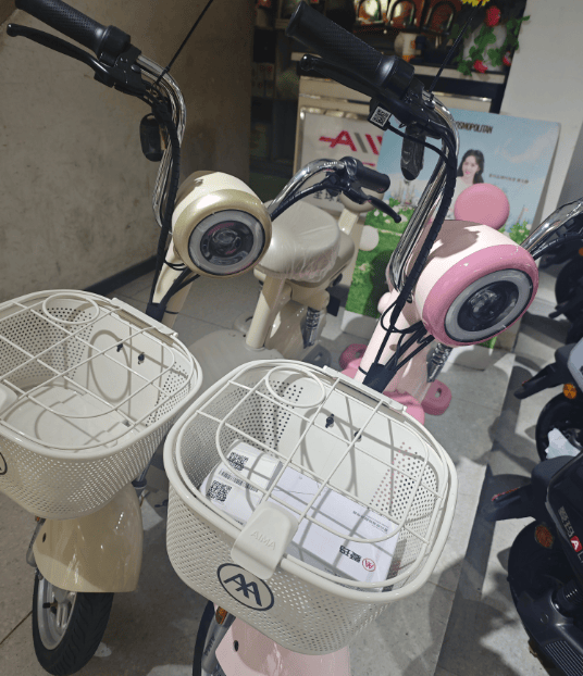 旧国标“小电驴”正式禁售,新车型普遍涨价300元,市场现旧国标“0公里二手车”