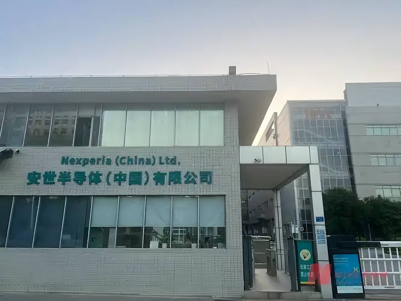 荷兰反悔了，卡雷曼斯最新表态：取消访华行程！致电全国，还揭开了一个弥天大谎