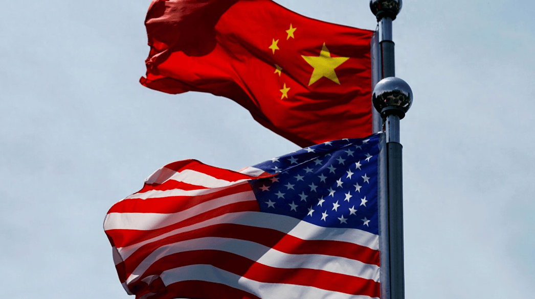 被万亿顺差打醒？美国急着为华树敌，三件事发生 ，证明中国不好惹