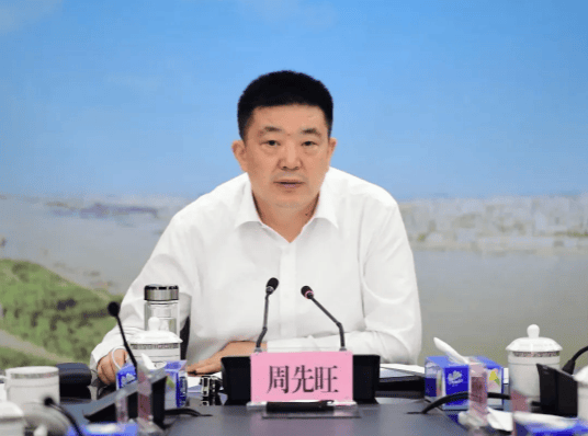 湖北：坚决拥护党中央决定