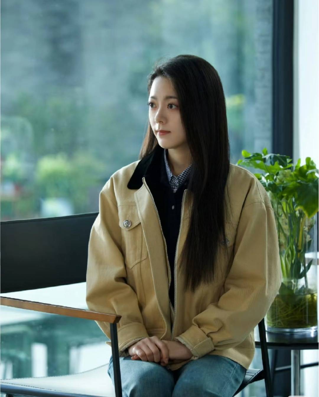江浙沪富家女与企二代联姻如此甜,比撒糖戏码更有看头的是赵今麦的穿搭!