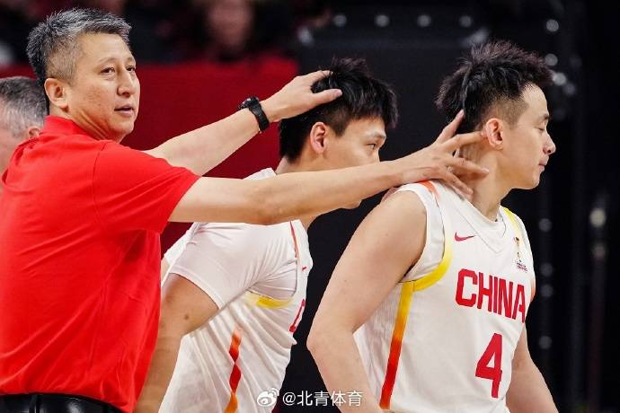 郭士强中场喊话:永远相信中国男篮是一支优秀的队伍