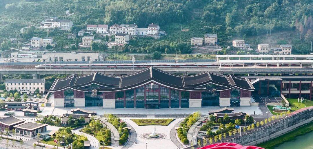 不开空调22℃！新高铁来了，武汉人可1.5小时直达