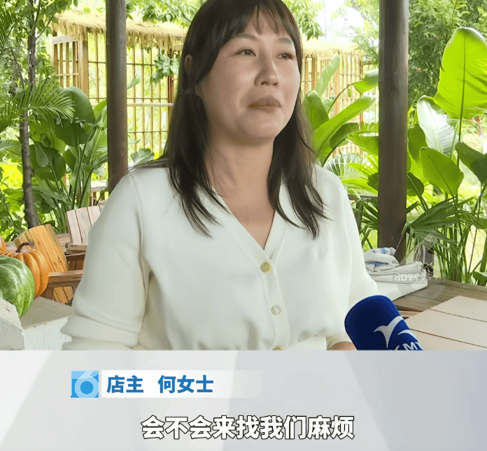 男子深夜潜入云南一野生菌餐馆,3次进出收银台却没拿走现金,唯独偷走见手青;店主很担忧:万一他烹饪不当食物中毒,会不会上门追责索赔