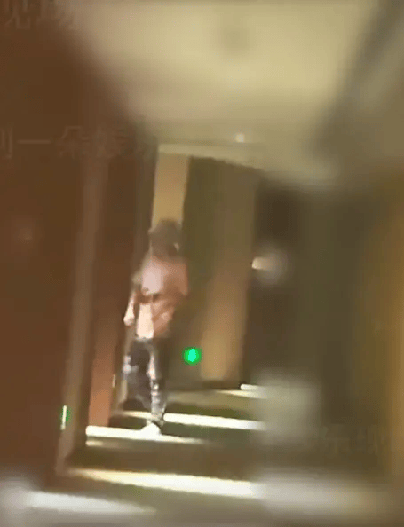 盘点包贝尔包文婧恋情时间线:女方曾打多份工支持男方事业